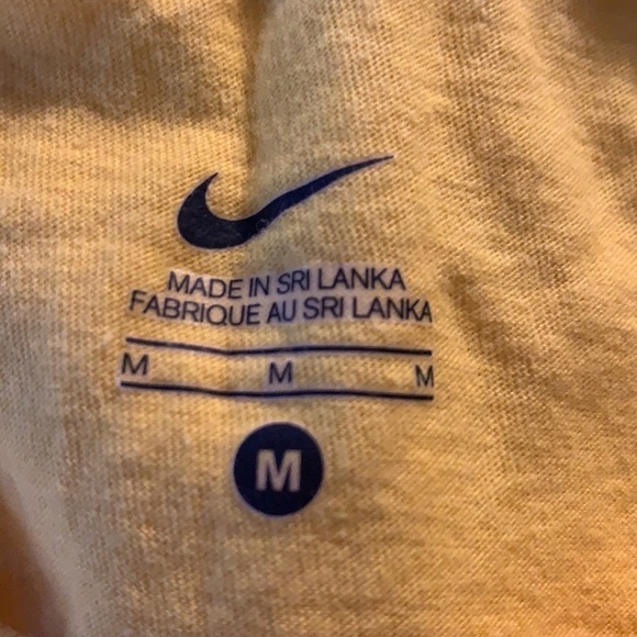 Nike Live Strong Yellow Graphic Short Sleeve Tee Medium - Picture 4 of 4